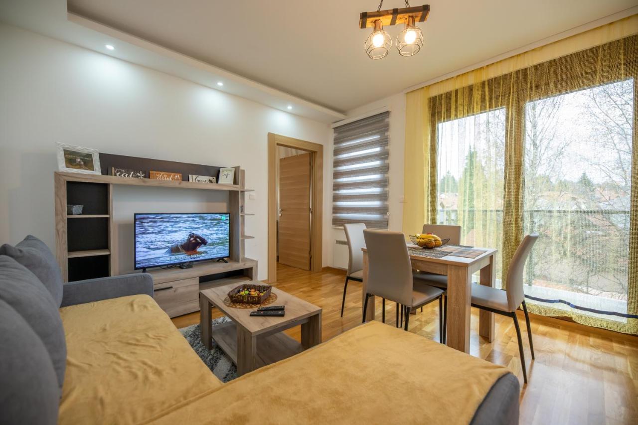 Apartmani Oktobar 06 Zlatibor Dış mekan fotoğraf